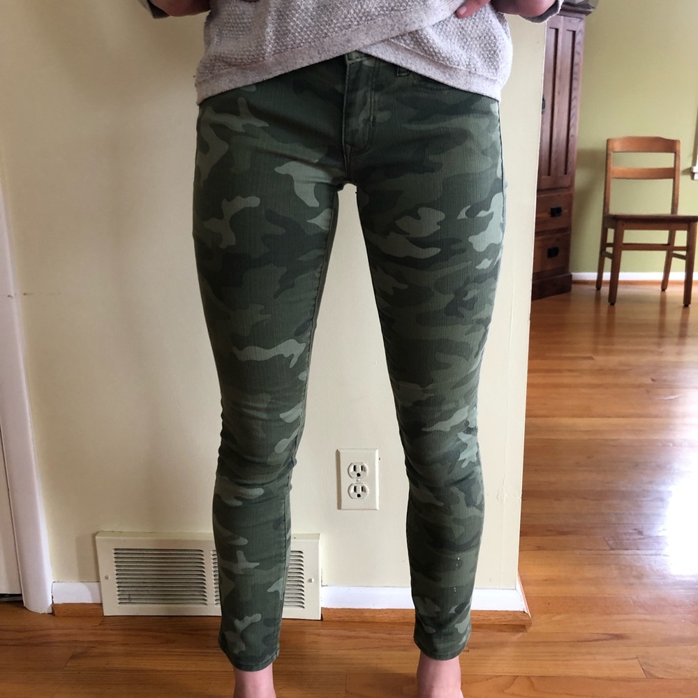 green camo skinny jeans